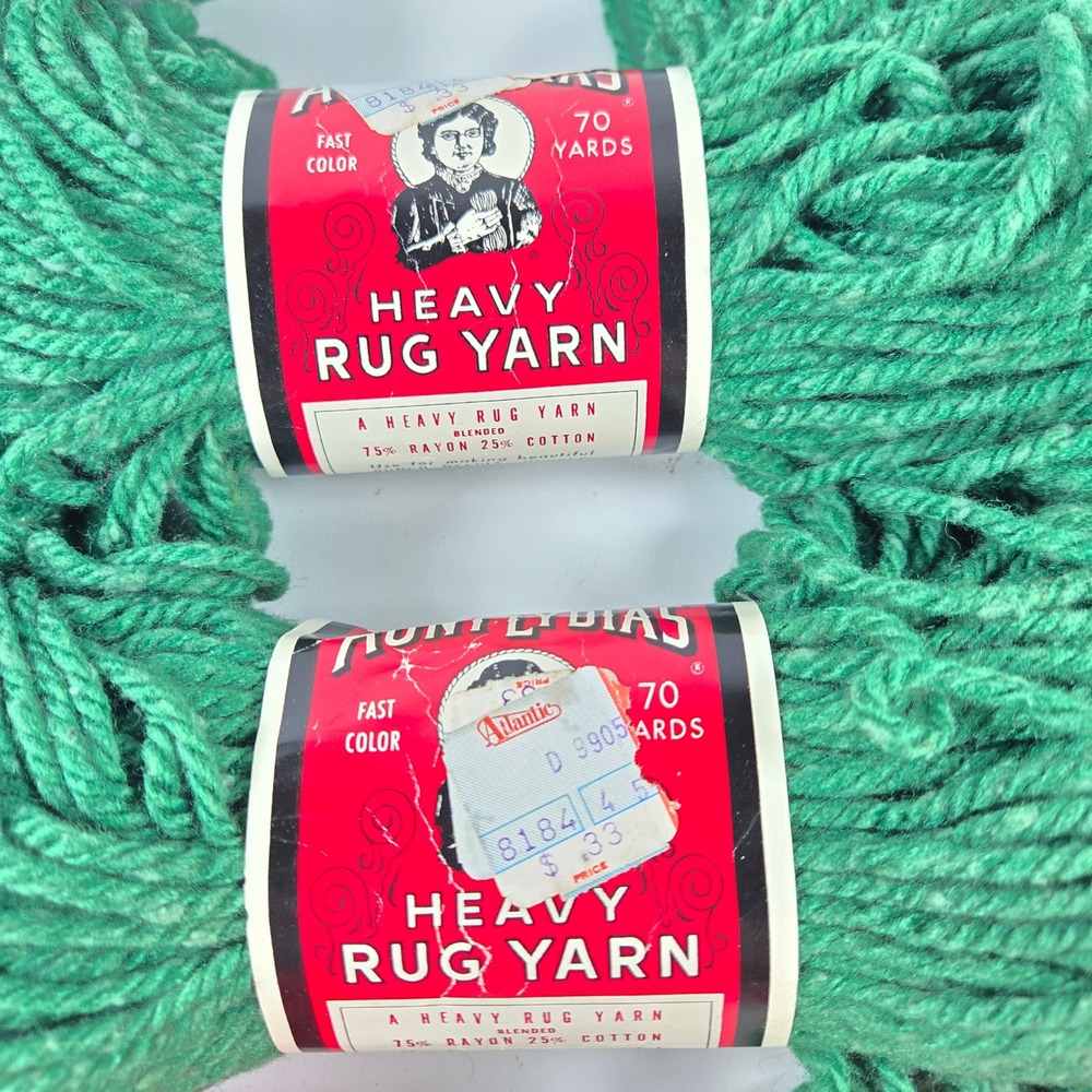Vintage Aunt Lydia's Heavy Rug Yarn Lot 5 Skeins Red Green White Natural - Picture 11 of 12